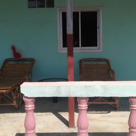 Lanta Danai Guesthouse Ko Lanta Exteriör bild