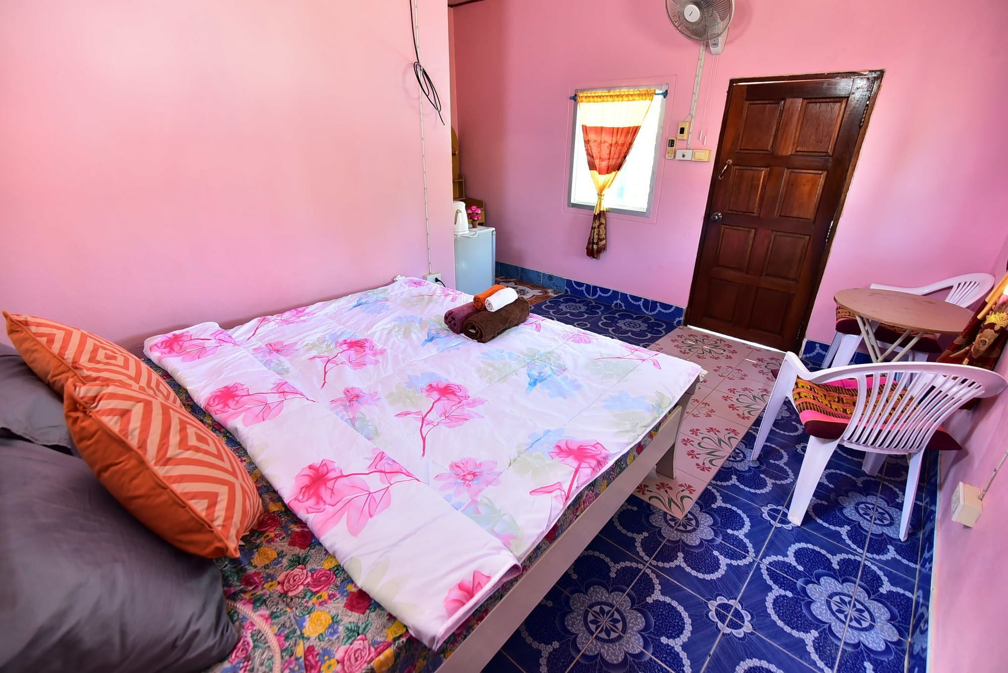 Lanta Danai Guesthouse Ko Lanta Exteriör bild